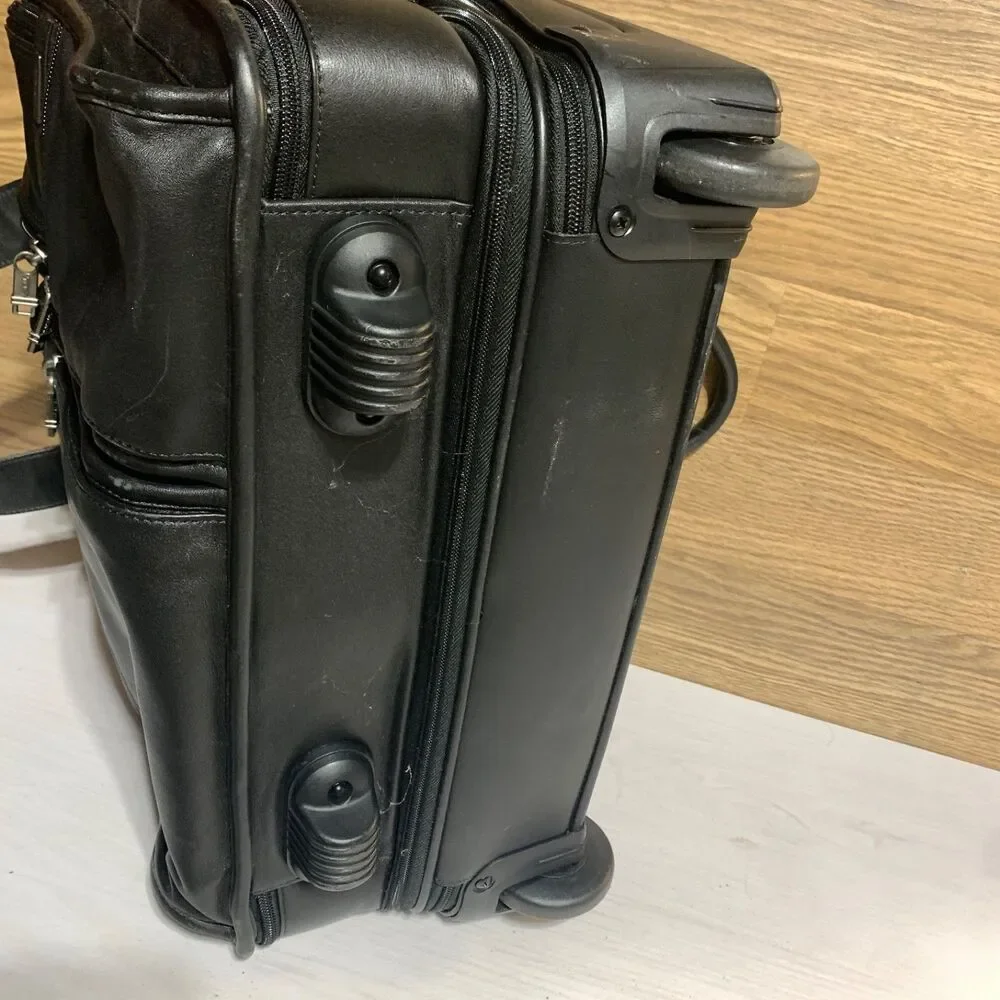 Tumi Leather 2-Wheeler Expandable Leather Laptop Briefcase #96003D4 Black